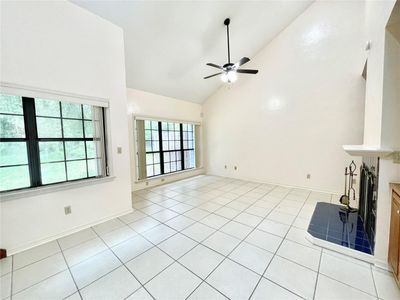 5424 Nw 9 Th Lane, Townhouse with 2 bedrooms, 2 bathrooms and null parking in Gainesville FL | Image 3