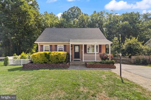 13303 Kenny Rd, WOODBRIDGE, VA, 22193-4808 | Card Image