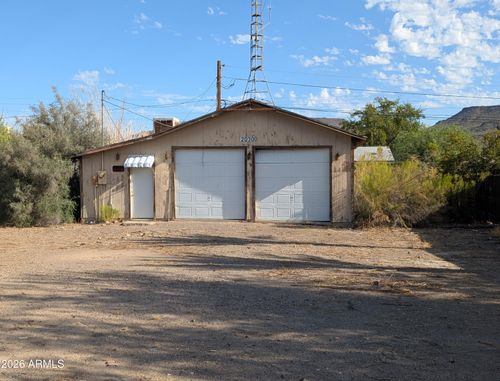 20300 E Emerald Dr, Black Canyon City, AZ, 85324-7524 | Card Image