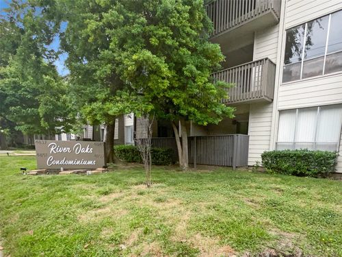 apt-281-4851 Cedar Springs Rd, Dallas, TX, 75219-1287 | Card Image