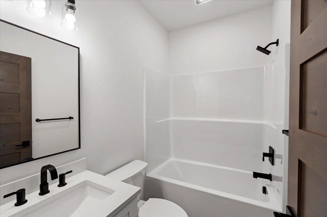 Second and third bathrooms are identical | Image 28