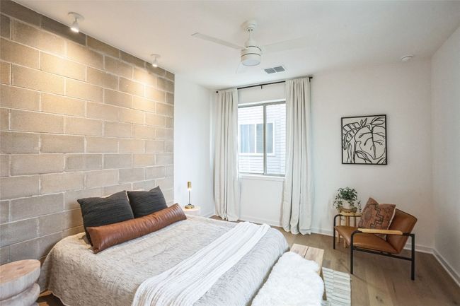 1101 - 700 Denson Dr, Condo with 3 bedrooms, 3 bathrooms and 1 parking in Austin TX | Image 20