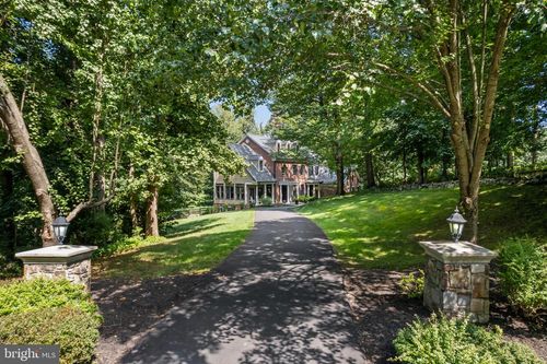 40558 Black Gold Pl, LEESBURG, VA, 20176-7105 | Card Image