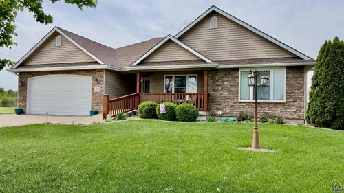 3611 Nw Sterling Chase Ct, Topeka, KS, 66618-2595 | Card Image