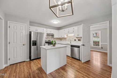 4 Brightleaf Ct, Durham, NC, 27713-9018 | Card Image