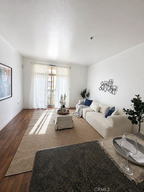 336-1501 Front Street, San Diego, CA, 92101 | Card Image