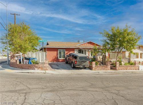 4606 Powell Ave, Las Vegas, NV, 89121-6841 | Card Image