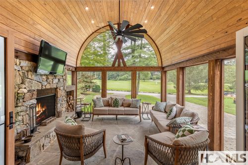 346 Hummingbird Ln, Highlands, NC, 28741-6603 | Card Image