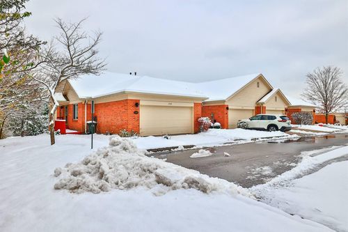 2549 Champions Way, Crestview Hills, KY, 41017-5416 | Card Image