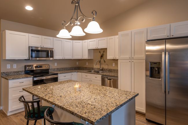 813 Foxglove Dr, Townhouse with 3 bedrooms, 2 bathrooms and null parking in Kalispell MT | Image 11