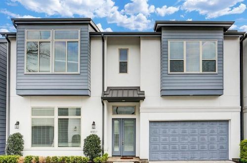 8907 Spring Knoll Forest Dr, Houston, TX, 77080-1002 | Card Image