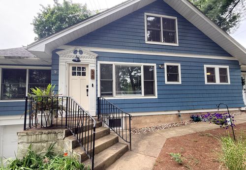 36 Medinah Ave, Fox Lake, IL, 60020-1840 | Card Image