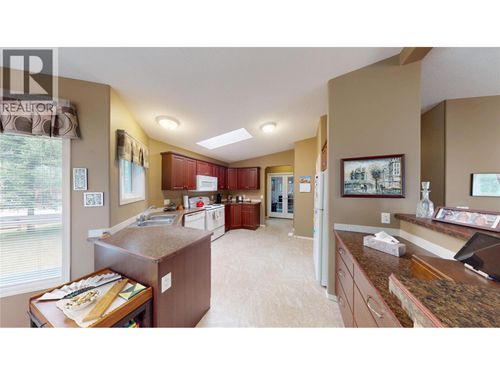 3315 Gold Creek Road, Cranbrook, BC, V1C6Z4 | Card Image