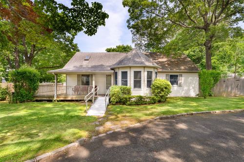 39 Lake Grove Blvd, Centereach, NY, 11720-3618 | Card Image