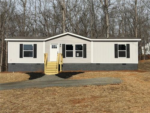 714 Nails Creek Xing, Royston, GA, 30662-3250 | Card Image