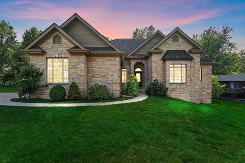 439 Fox Chapel Ct, Valparaiso, IN, 46385 | Card Image