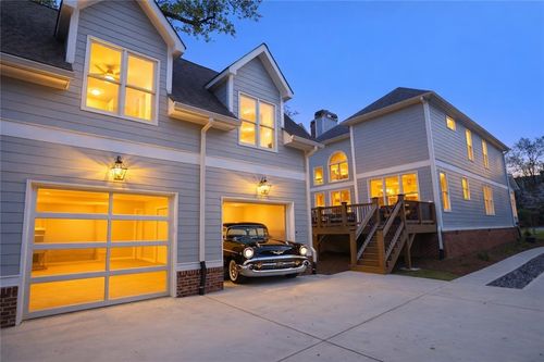 2607 Camille Dr Ne, Brookhaven, GA, 30319-3239 | Card Image