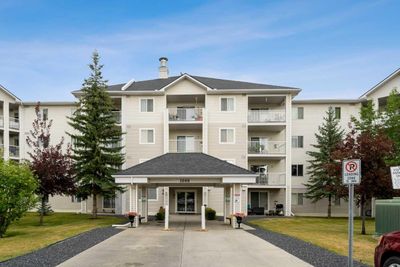 1213 - 6224 17 Ave Se, Condo with 2 bedrooms, 1 bathrooms and 2 parking in Calgary AB | Image 1