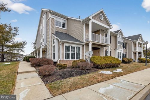 901 Saxony Dr, Mount Laurel, NJ, 08054-1892 | Card Image