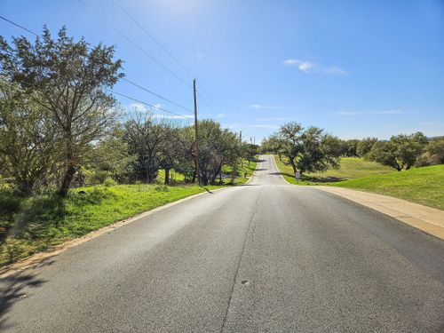 103 W Bluebonnet Rd, Horseshoe Bay, TX, 78657-5919 | Card Image