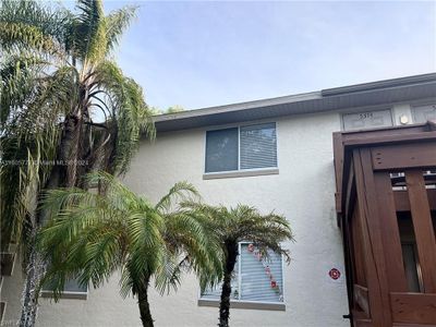 I-3 - 5374 16th Pl Sw, Condo with 2 bedrooms, 2 bathrooms and null parking in Naples FL | Image 2