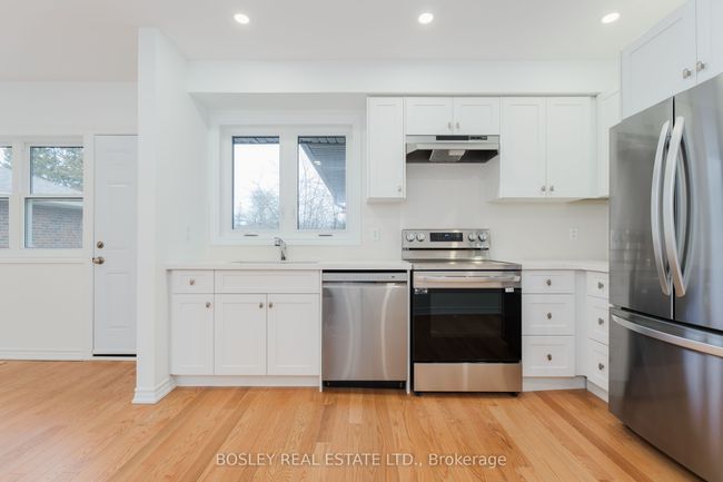 47 Tinder Cres, House other with 4 bedrooms, 2 bathrooms and 4 parking in North York ON | Image 13