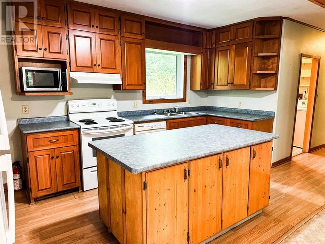 25 Forestry Rd, Home with 2 bedrooms, 1 bathrooms and null parking in Red Lake ON | Image 6