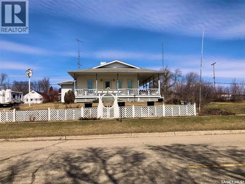 28 Highway Ave W, Preeceville, SK, S0A3B0 | Card Image