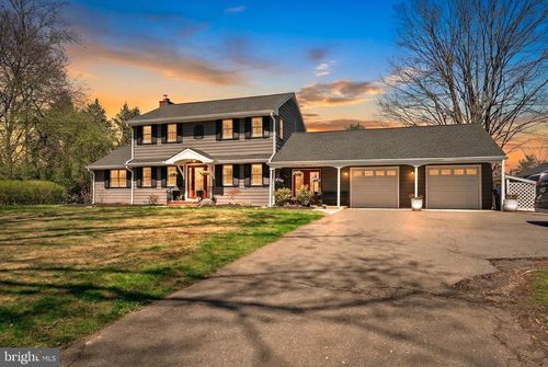 18 Cranbury Neck Rd, Cranbury, NJ, 08512-2810 | Card Image