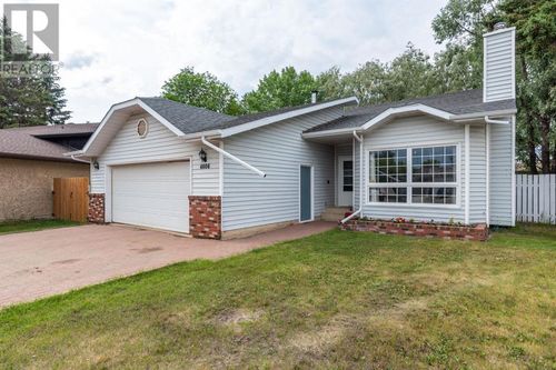 4606 33 St, Lloydminster, SK, S9V1V1 | Card Image