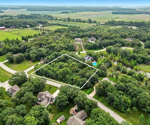 10424 Cynthia Ln, Wheatfield, IN, 46392-9236 | Card Image