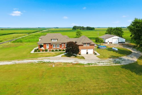 973 E 2500 North Rd, Ashkum, IL, 60911-6018 | Card Image