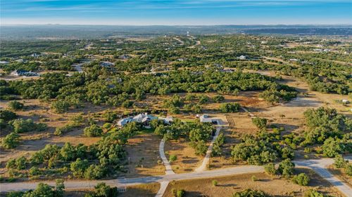 1043 Twin River River, Canyon Lake, TX, 78133 | Card Image