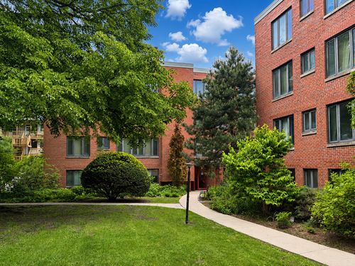 103-5514 S Woodlawn Ave, CHICAGO, IL, 60637-1636 | Card Image