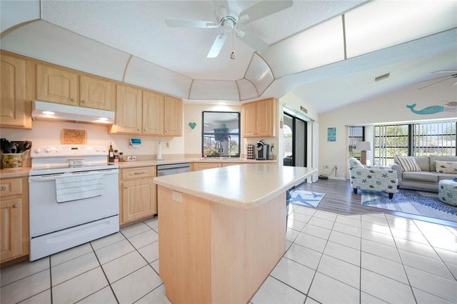 7185 N Plum Tree, House other with 3 bedrooms, 2 bathrooms and null parking in PUNTA GORDA FL | Image 13