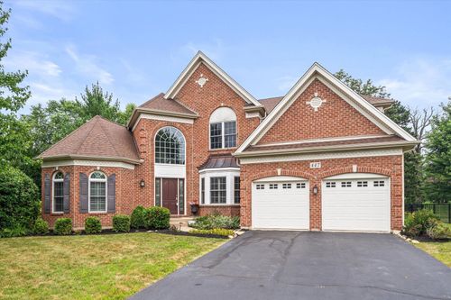 447 Lake Run Ct, North Aurora, IL, 60542-3200 | Card Image
