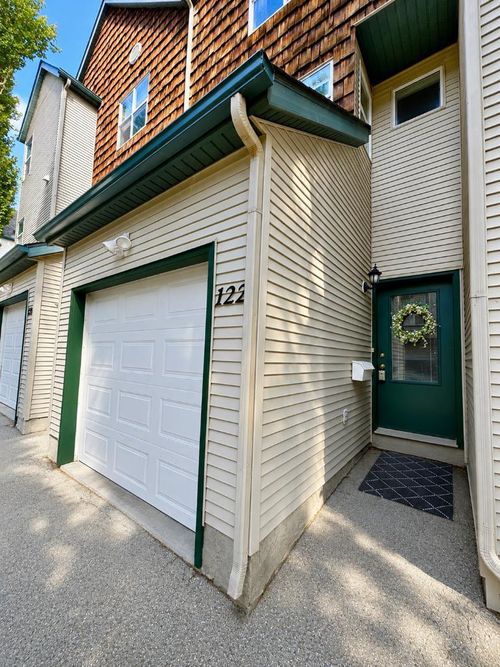 122 Bridlewood Lane Sw, Calgary, AB, T2Y3X8 | Card Image
