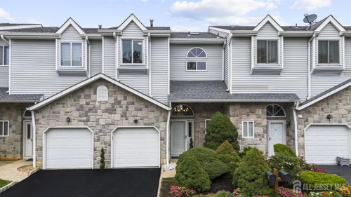 4 Lee Lee Ln, South Amboy, NJ, 08879-2904 | Card Image