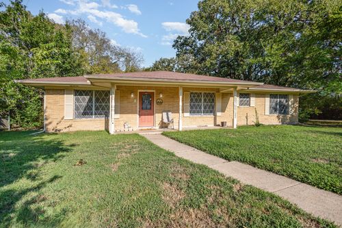 205 Royal Oaks Dr, Greenville, TX, 75402-3447 | Card Image