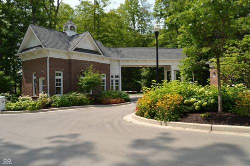 3673 Cherwell Dr, Zionsville, IN, 46077-0505 | Card Image