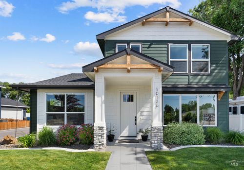 10136 W Shields Ave, Boise, ID, 83714-3842 | Card Image
