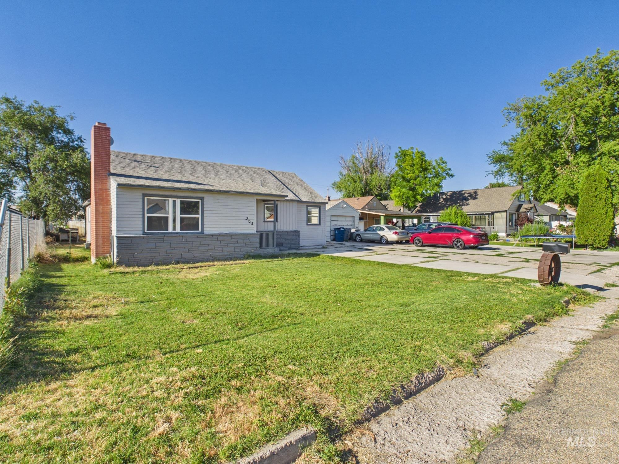 Residential in Caldwell 3