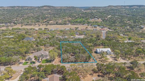 189 Campbell Dr, Canyon Lake, TX, 78133-6412 | Card Image