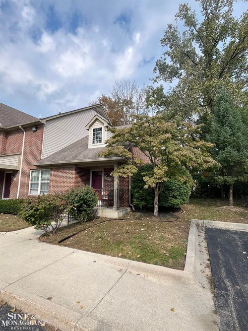 1-14979 Fairfield St, Livonia, MI, 48154-3054 | Card Image