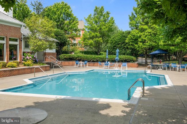APT-14 - 1704 Lake Shore Crest Dr, Condo with 1 bedrooms, 1 bathrooms and null parking in RESTON VA | Image 23