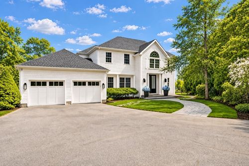 3 E High St, Dartmouth, MA, 02748-3834 | Card Image