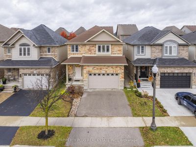 26 Creek Ridge St, House other with 3 bedrooms, 3 bathrooms and 3 parking in Kitchener ON | Image 2