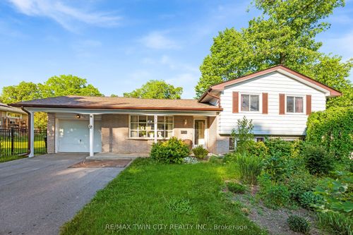 510 Edenbrook Pl, Waterloo, ON, N2L4N5 | Card Image