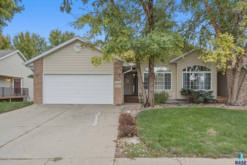 4300 S Key Ave Avenue, Sioux Falls, SD, 57106 | Card Image