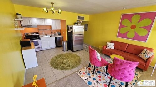225-277 E Alejo Rd, Palm Springs, CA, 92262-6087 | Card Image